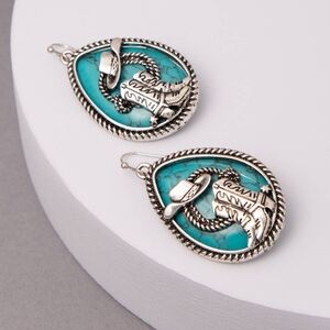 Western Hat & Boot Turquoise Teardrop Dangle Earrings


Western Earrings